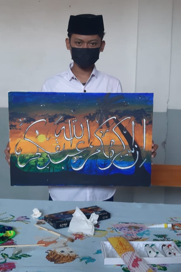 Kaligrafi Al Hujurat : 13